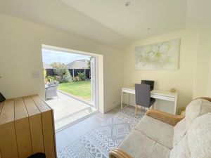 Clacton Road- click for photo gallery